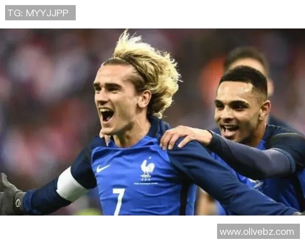 足球明星吉恩精彩瞬间高清图片合集展现他的风采与魅力 足球明星吉恩精彩瞬间高清图片合集展现他的风采与魅力